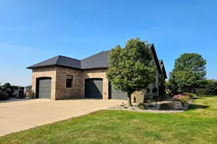 575 111th St, Pipestone, MN 56164 - Photo 7