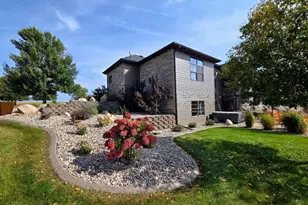 575 111th St, Pipestone, MN 56164 - Photo 11