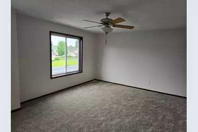 1624 Philipp Way, Shakopee, MN 55379 - Photo 5