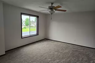 1624 Philipp Way, Shakopee, MN 55379 - Photo 5