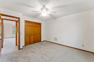 4715 Pilgrim Ln N, Plymouth, MN 55442 - Photo 39