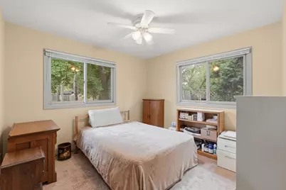 10655 Beard Avenue S, Bloomington, MN 55431 - Photo 13