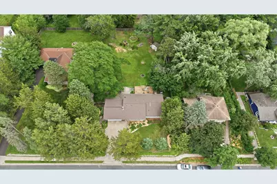 10655 Beard Avenue S, Bloomington, MN 55431 - Photo 27