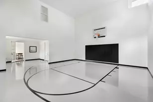 260 Eastwood Ct, Chanhassen, MN 55317 - Photo 91