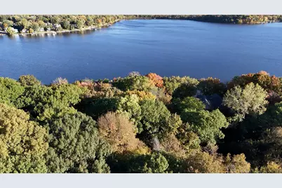 260 Eastwood Court, Chanhassen, MN 55317 - Photo 5