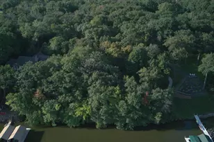 260 Eastwood Ct, Chanhassen, MN 55317 - Photo 99