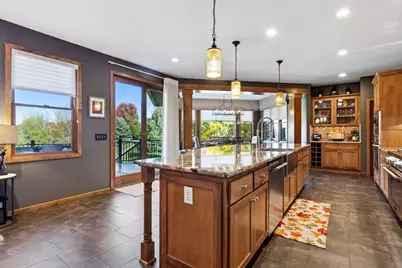 10758 Watersedge Lane, Woodbury, MN 55129 - Photo 7