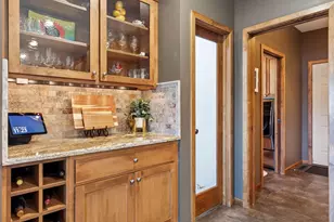 10758 Watersedge Ln, Woodbury, MN 55129 - Photo 39