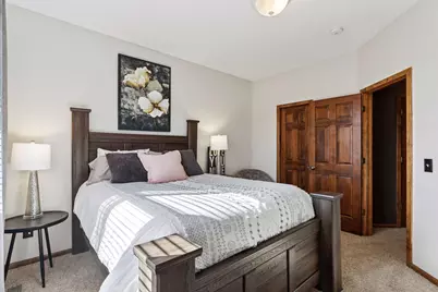 10758 Watersedge Lane, Woodbury, MN 55129 - Photo 51