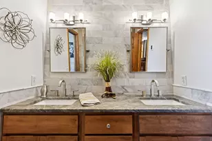 10758 Watersedge Ln, Woodbury, MN 55129 - Photo 57