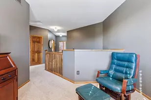 10758 Watersedge Ln, Woodbury, MN 55129 - Photo 49