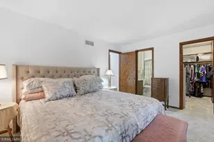 944 Pine View Ct, Saint Paul, MN 55119 - Photo 11