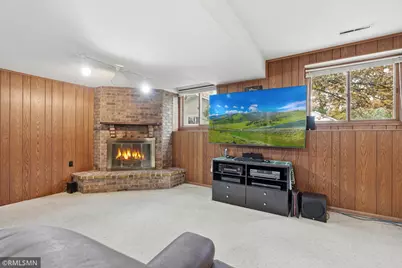 944 Pine View Court, Saint Paul, MN 55119 - Photo 19