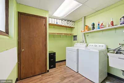 944 Pine View Court, Saint Paul, MN 55119 - Photo 23