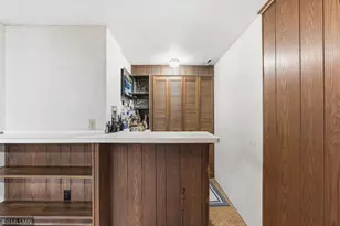 944 Pine View Ct, Saint Paul, MN 55119 - Photo 21