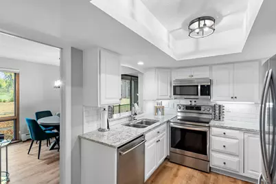 6075 Lincoln Drive #110, Edina, MN 55436 - Photo 17