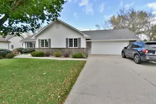 712 23rd St SE, Willmar, MN 56201 - Photo 17