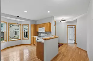 2099 Albemarle Ct N, Roseville, MN 55113 - Photo 5