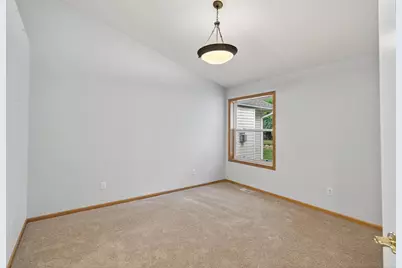 2099 Albemarle Court N, Roseville, MN 55113 - Photo 15