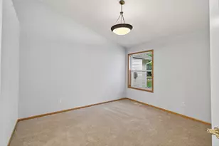 2099 Albemarle Ct N, Roseville, MN 55113 - Photo 15