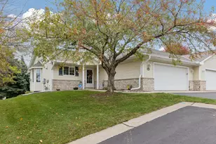 824 Woodland Dr, Mahtomedi, MN 55115 - Photo 1