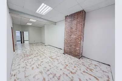 906 W Lincoln Avenue, Olivia, MN 56277 - Photo 25