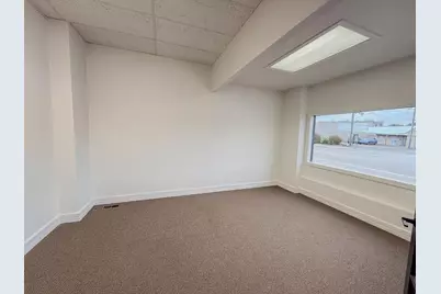 906 W Lincoln Avenue, Olivia, MN 56277 - Photo 17