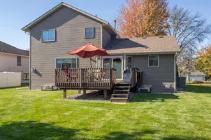 9106 Dunbar Knoll N, Brooklyn Park, MN 55443 - Photo 19