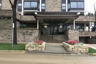 207 5th Ave SW, Rochester, MN 55902 - Photo 1