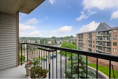 2601 Kenzie Terrace #402, Saint Anthony, MN 55418 - Photo 15