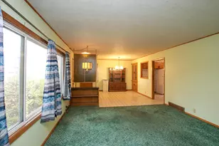 555 N High Dr NE, Hutchinson, MN 55350 - Photo 5