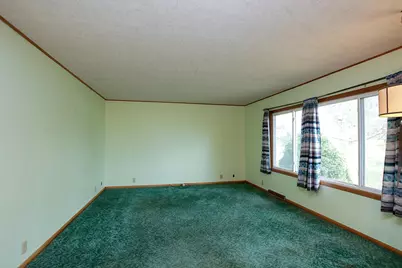 555 N High Drive NE, Hutchinson, MN 55350 - Photo 3