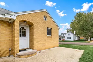 257 E McKinley Ave, Fall Creek, WI 54742 - Photo 5