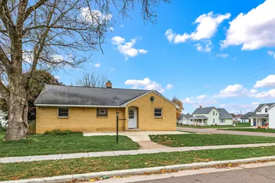 257 E McKinley Avenue, Fall Creek, WI 54742 - Photo 3