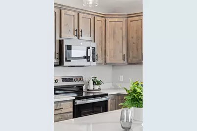 485 Coyote Way, New Richmond, WI 54017 - Photo 3