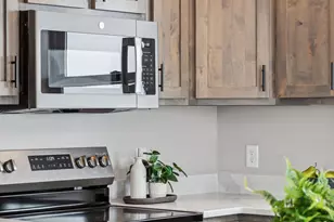 485 Coyote Way, New Richmond, WI 54017 - Photo 3