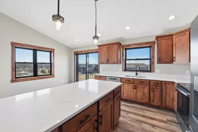 485 Coyote Way, New Richmond, WI 54017 - Photo 3