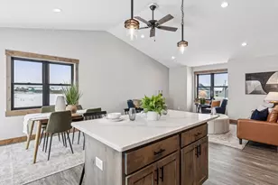 485 Coyote Way, New Richmond, WI 54017 - Photo 9