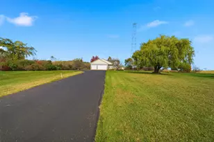 696 Buttercup Ct, Hudson, WI 54016 - Photo 37