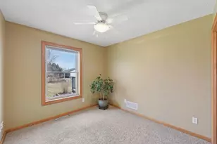 696 Buttercup Ct, Hudson, WI 54016 - Photo 15