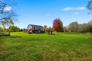 696 Buttercup Ct, Hudson, WI 54016 - Photo 29