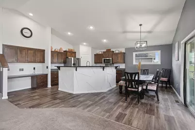 39744 Fawn Avenue, North Branch, MN 55056 - Photo 9