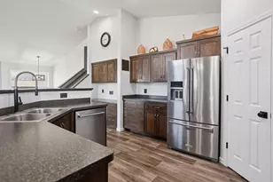 39744 Fawn Ave, North Branch, MN 55056 - Photo 13