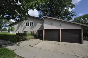 1015 12th St NW, Rochester, MN 55901 - Photo 1