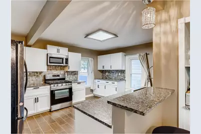 955 Bradley Street, Saint Paul, MN 55130 - Photo 11