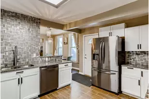 955 Bradley St, Saint Paul, MN 55130 - Photo 9