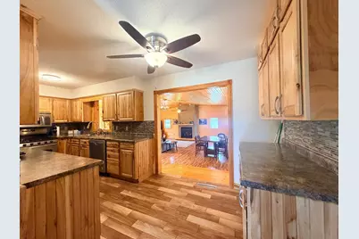 804 6th Avenue SE, Pipestone, MN 56164 - Photo 7