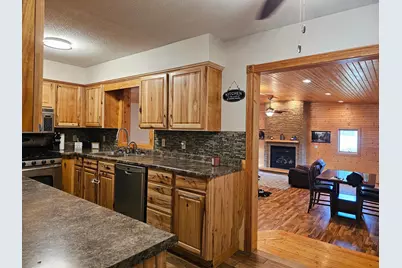 804 6th Avenue SE, Pipestone, MN 56164 - Photo 11