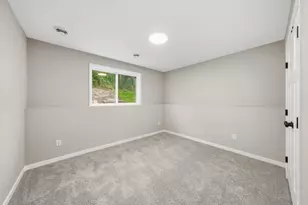 256 Dakota Ave, Roberts, WI 54023 - Photo 9