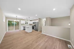 256 Dakota Ave, Roberts, WI 54023 - Photo 5